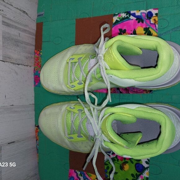 Nike Kyrie Flytrap 4 Barely Volt Men's 11.5 CT2972-700 - Picture 11 of 13
